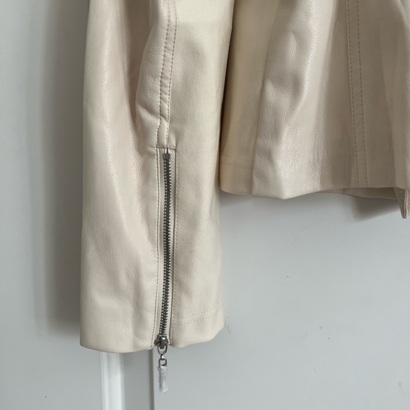 Cream jacket - Picture 3 of 5
